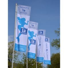 1a-Mast mit Ausleger und Bodenhülse